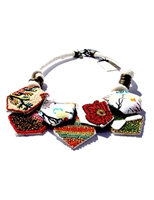 Colar em patchwork